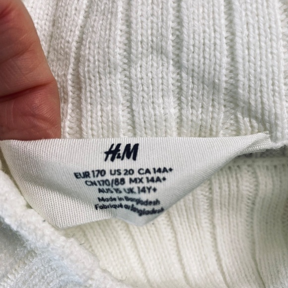 H&M Set of 3 pieces White Jeans  + Boxy Top + Wide Leg Cropped Pant - Picture 4 of 14